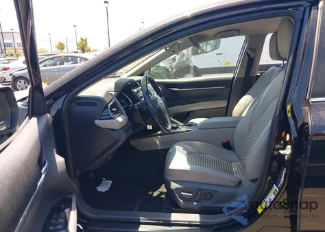 2020 Toyota Camry Se from USA, damaged, VIN 4T1G11AK3LU921770